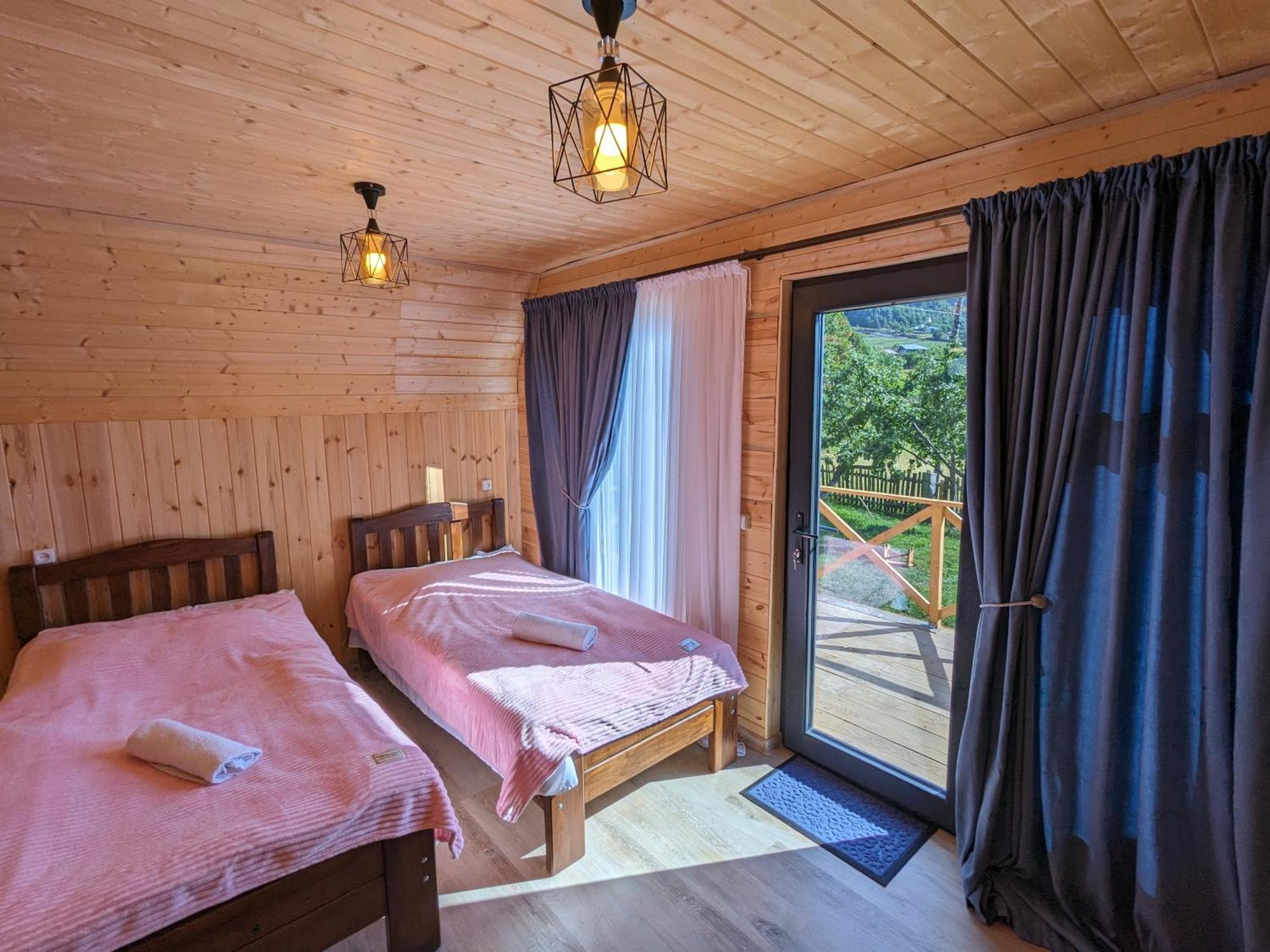 Guest House in Zhabeshi Lali Exterior foto